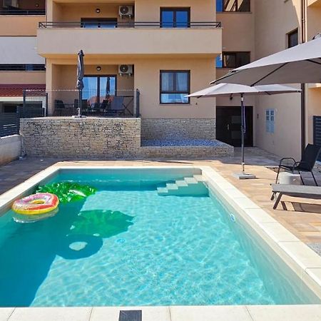 Apartment Bluemare B3 With Shared Pool Ližnjan Dış mekan fotoğraf