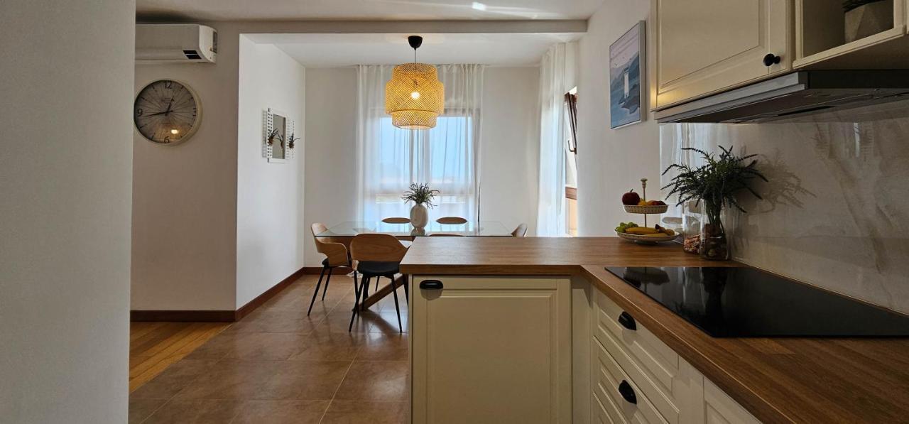 Apartment Bluemare B3 With Shared Pool Ližnjan Dış mekan fotoğraf